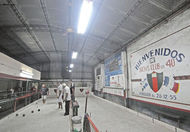 El gobierno estudia ampliar la ayuda a clubes de barrio a otros servicios