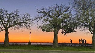 Amanecer en la costanera