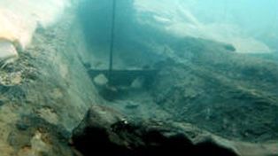 Recuperan en Italia barco griego de 2.500 a&ntilde;os de antig&uuml;edad