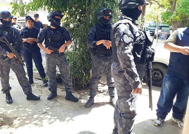 Lo agarraron en bulevar Gálvez con marihuana fraccionada en 100 bochitas