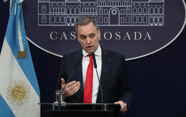 El vocero presidencial salió al cruce de CFK.