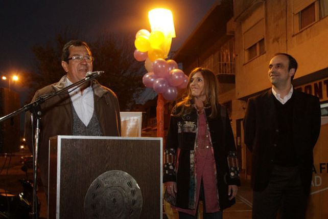 Nueva iluminación en López y Planes