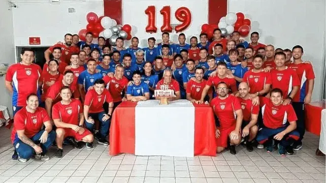 El plantel de Unión celebró el aniversario 119 de manera especial antes de recibir a Newells