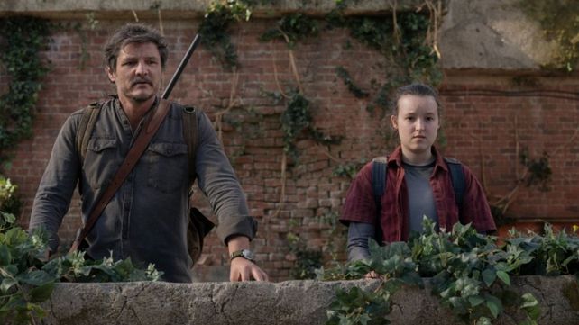 Pedro Pascal y Bella Ramsey volverán para interpretar a Joel y Ellie en la segunda parte.&nbsp;