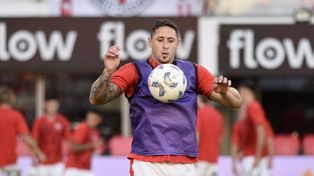 Armando Méndez entrenó con normalidad con el plantel de Newells luego de un cuadro febril y jugará este domingo.