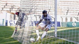 Colón pretende sepultar la prolongada racha sin marcar en el debut de Medrán