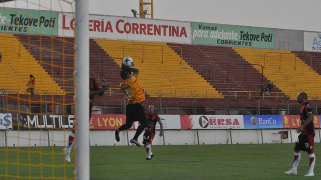 Patronato perdió ante Crucero en Corrientes