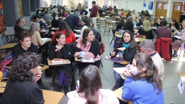 Más de mil docentes y responsables académicos de la UNR participaron de los talleres, con aportes y propuestas de cambio para las distintas carreras.