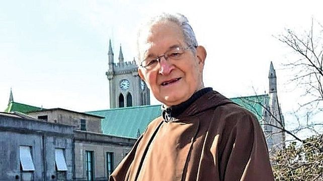 Padre Dri: dos libros que hablan de la humildad del fraile