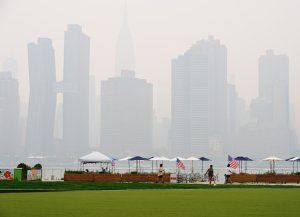 Los incendios forestales de Canadá llenaron de humo la sede de la final del Mundial