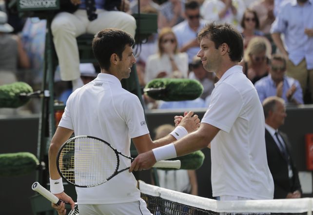 La última foto. Horacio Zeballos se despidió de Wimbledon ante Djokovic. Se retirará a fin de año.
