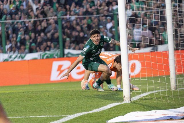 Contrera marcó para Sarmiento ante River.