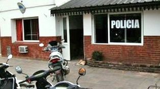 Cayeron dos policías reconocidos por una chica como secuestradores