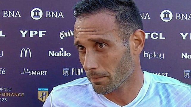 Claudio Corvalán reconoció que todo el plantel de Unión viene trabajando a destajo para sacar el equipo del fondo.