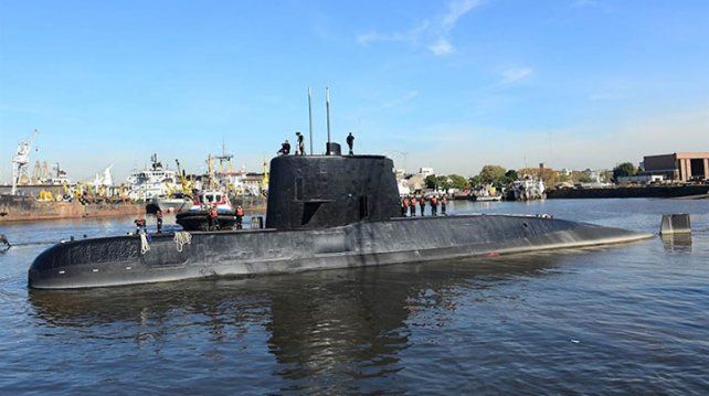 La Armada planea una misa por los tripulantes del submarino