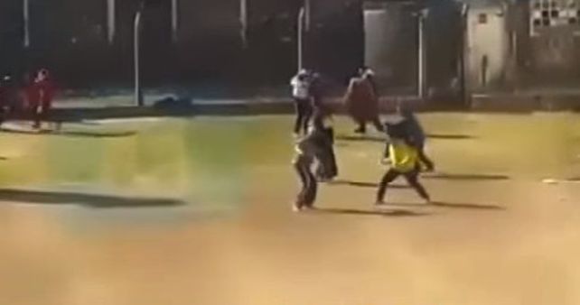 La imágenes de una brutal batalla a facazos en la cárcel de Sierra Chica