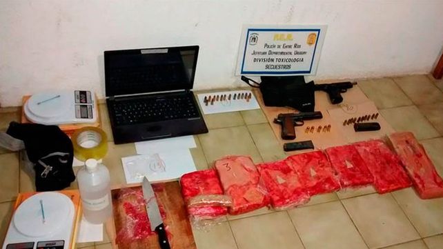 Condenan a narcos y policías que cayeron tras la denuncia del padre de un joven adicto
