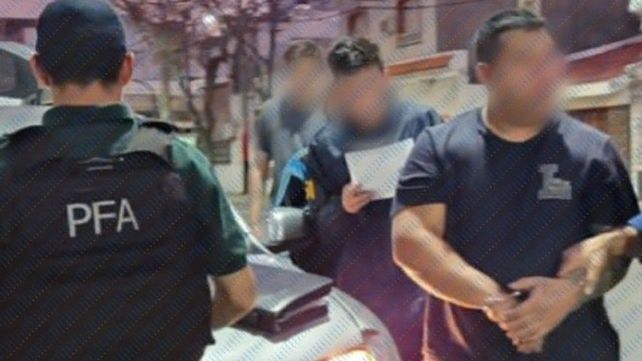 Alan Coronel, ladero de Pillín Bracamonte en la barra de Central, fue detenido este martes por la noche en Paraguay y Dean Funes. 