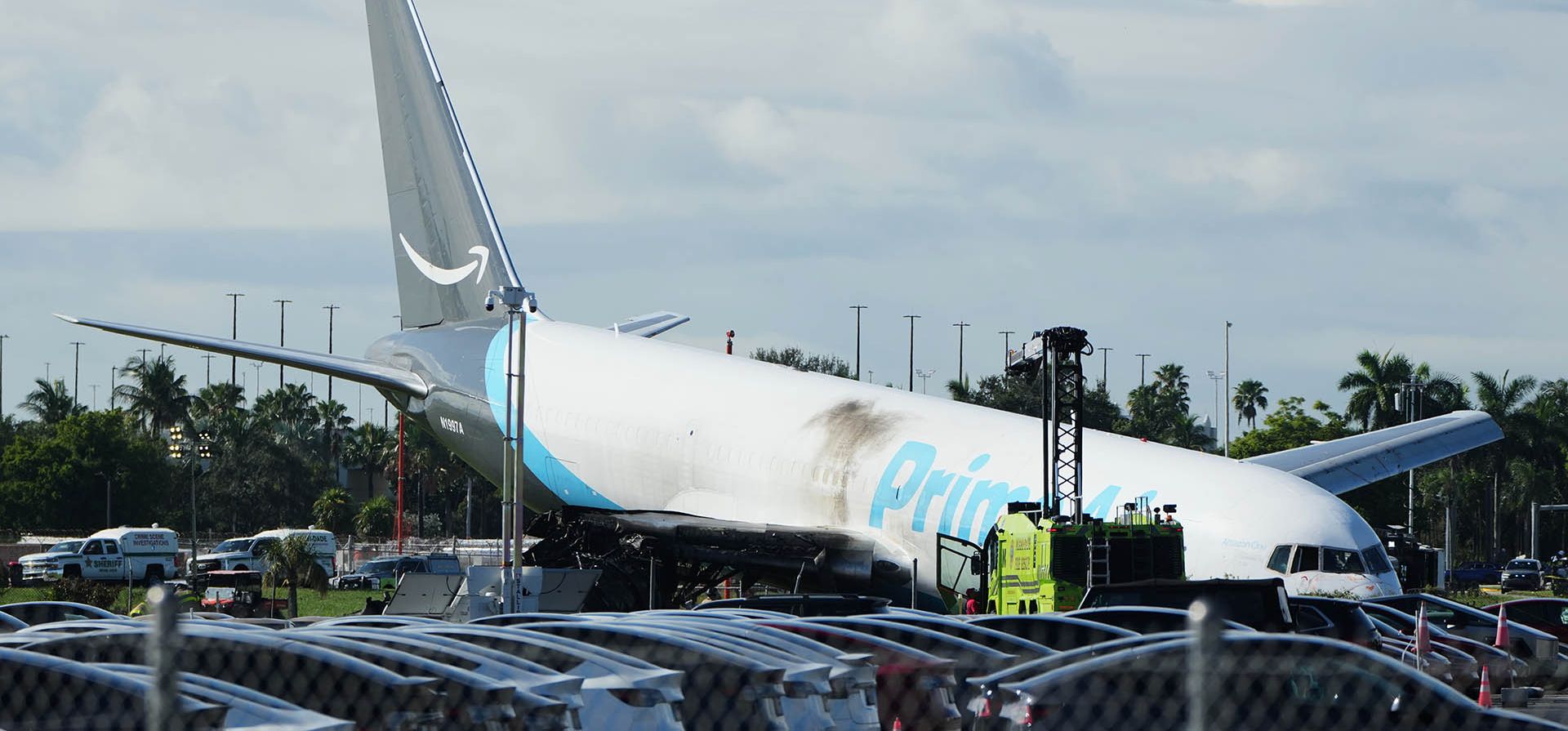 Un avión de carga de Amazon se encuentra en el Aeropuerto Internacional de Miami (MIA) el lunes 7 de septiembre de 2026, después de sobrepasarse la pista el domingo en Miami. (Foto AP/Lynne Sladky) Un avión de carga de Amazon se encuentra en el Aeropuerto Internacional de Miami (MIA) el lunes 7 de septiembre de 2026, después de sobrepasarse la pista el domingo en Miami. (Foto AP/Lynne Sladky)