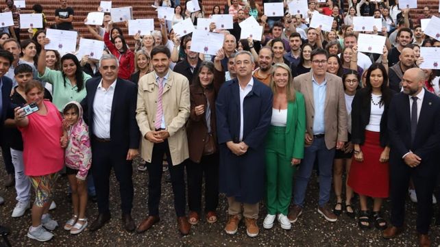 La UNR reconoció a los 2.500 nuevos graduados de la Escuela de Oficios