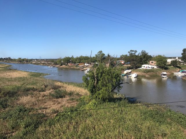 El río llegó al nivel más bajo en un año: guarderías náuticas quedaron fuera de servicio