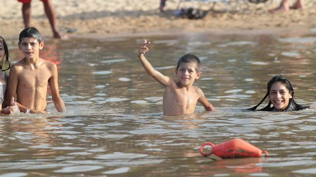 Sigue vigente el alerta roja por las altas temperaturas en la provincia
