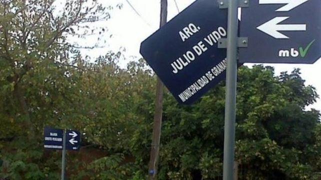 El cartel de la calle Julio De Vido fue retirado de Granadero Baigorria.
