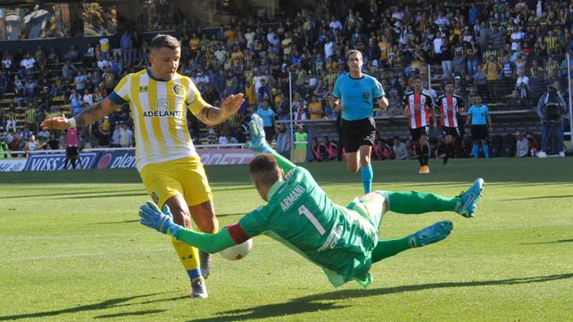 Emiliano Vecchio estuvo cerca de convertir ante River.