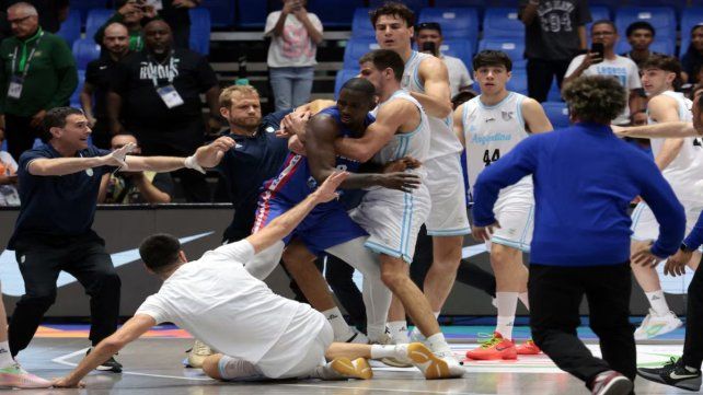 FIBA sancionó a la selección Argentina y República Dominicana después del escándalo en la Americup.