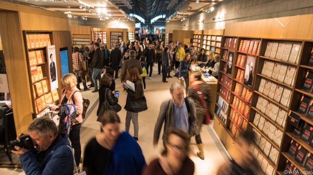 Convocante. La mayor vidriera editorial fue visitada por 278 mil personas.