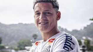 El concordiense Leonardo Godoy ya es nuevo jugador de Santos de Brasil.