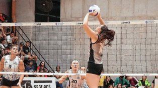 La santafesina Emilia Balagué fue protagonista en el triunfo de Estudiantes ante Sonder de Rosario.