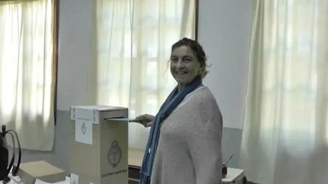 Alicia Fregonese votó en la ciudad de Maciá.  Alicia Fregonese votó en la ciudad de Maciá.