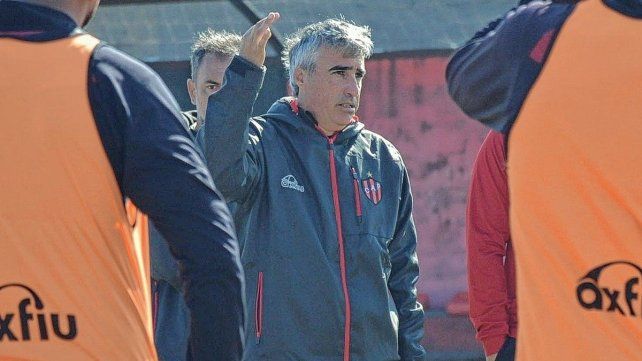 Gabriel Gómez: Queda el sabor amargo  por anotar el primer gol