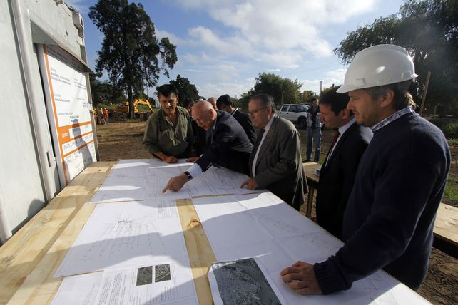 “El mejor homenaje a quienes sufrieron la inundación es hacerlo con obras”, dijo Bonfatti