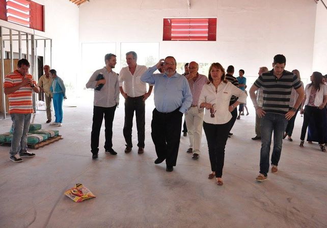 Osuna mostró los avances de la obra del complejo multieventos del puerto