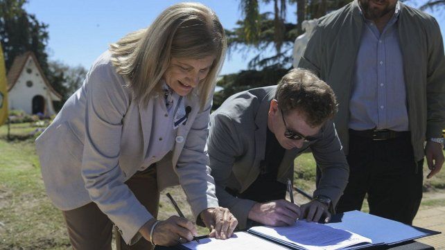 La Municipalidad de Paraná propicia el padrinazgo de espacios públicos.