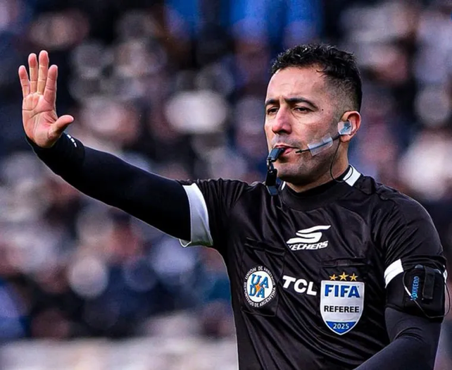 Luis Lobo Medina dirigirá por undécima vez a Newells.
