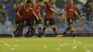 En 2014, Mauricio Tevez celebra el gol del último triunfo en ese estadio.