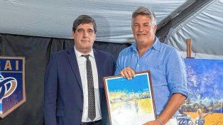 Alejandro Molinas (izquierda), junto al electo presidente Julio Tejerina (h).