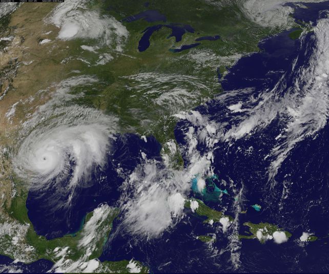 Texas espera en alerta máxima la llegada del huracán Harvey, que podría causar un gran desastre