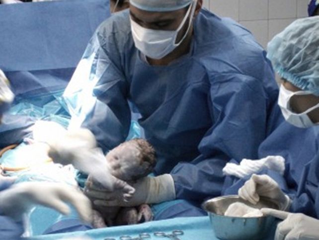 El título del primer bebé del año lo comparten tres varones y tres niñas