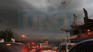 Rige un alerta por tormentas fuertes y ocasional caída de granizo para La Paz