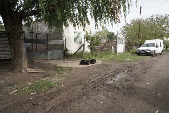 Asesinaron a balazos a un vecino cuando llegaba a su casa en Villa Gobernador Gálvez