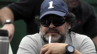 Maradona no está pasando un peso de cuota alimentaria por su hijo Diego Fernando