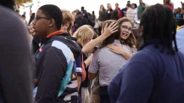 Otro tiroteo en una escuela de Estados Unidos: tres muertos y seis heridos