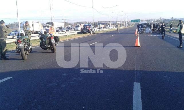 Mortal encontronazo: el choque protagonizado entre dos motociclistas en la avenida de circunvalación oeste de Rosario