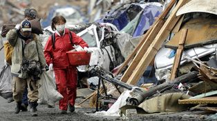 Alerta por la aparici&oacute;n de humo en uno de los reactores de la planta de Fukushima