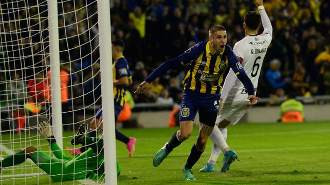 Agustín Módica convirtió cinco goles en los últimos siete partidos e hizo méritos como para seguir en el equipo.