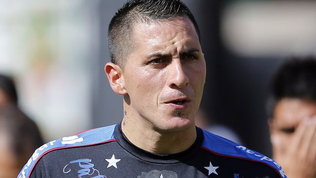 El jugador firma el contrato por la tarde